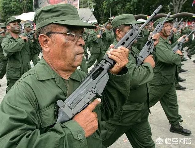 委内瑞拉正在进行军演，它的三军部队各有哪些主打军事装备？
