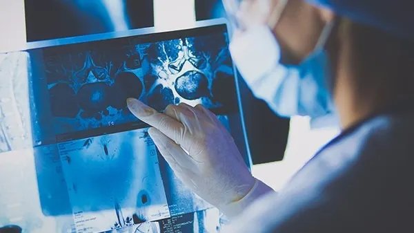 王一博受伤做核磁共振？核磁共振的注意事项有哪些？