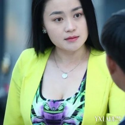 关婷娜泳装照片性感撩人成新一代美胸女王备受关注