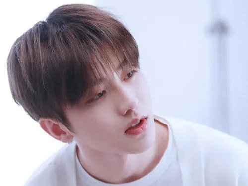 如何看待蔡徐坤专辑预售涉嫌违法这件事情？