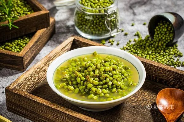 绿豆汤为什么煮出来是红色的