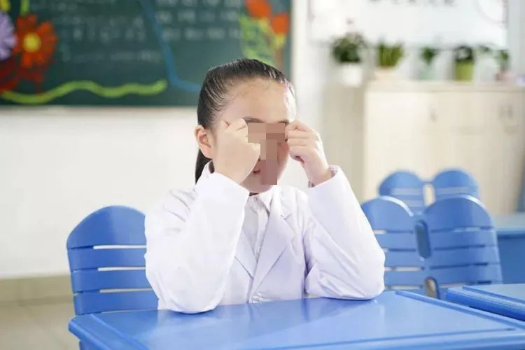 眼睛疲劳怎么按摩图解