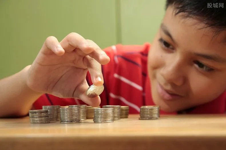 八国集团什么时候变为七国集团 分别是哪七个国家？