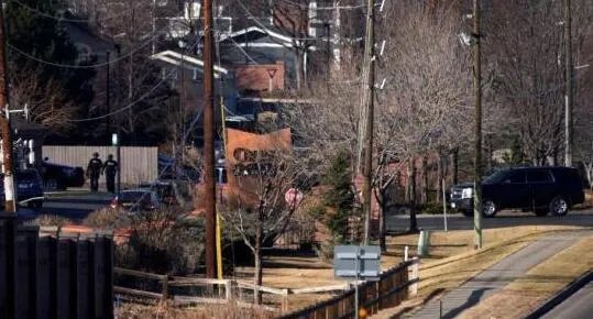 美国丹佛枪击案致一人死亡多人伤是真的吗？