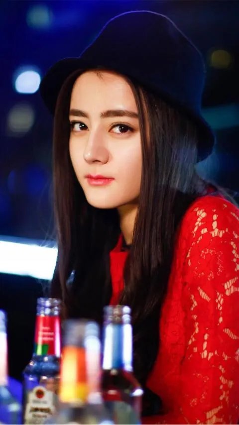 你们觉得小迪更美还是baby更美？