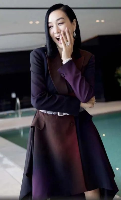 50岁的钟丽缇，瘦身8公斤，钟丽缇减肥的秘诀有什么？