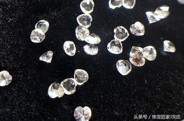 蓝宝石都是蓝色的吗?