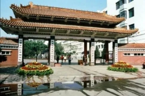 鲲龙AG600海上首飞成功，还有人会说读书没用吗？