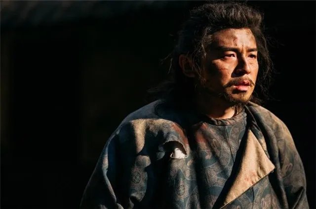 雷佳音获亚洲内容奖最佳男演员称号，为何雷佳音能获得如此殊荣？