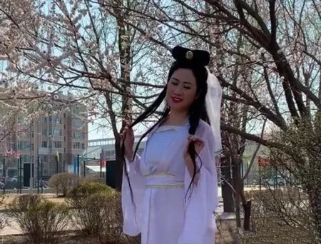 芙蓉姐姐照片大全，芙蓉姐姐最新减肥前后照片