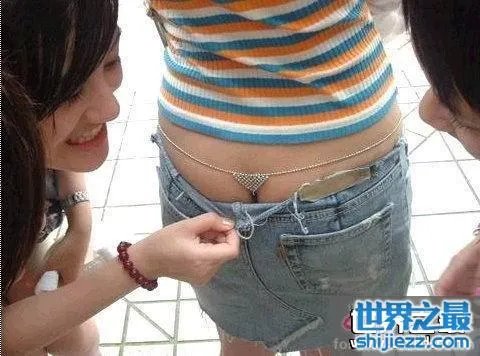 世界上最小比基尼，几根绳子也能叫比基尼 