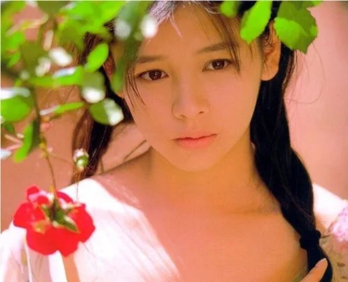 徐若萱早期绝版写真流出 不老女神也曾惊艳整个当年