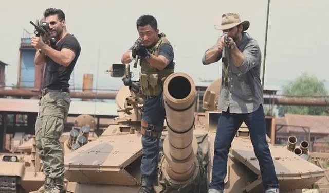 《战狼2》电视剧版即将开拍，你觉得和电影比哪个会更好看一些？