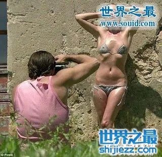 世界上最小比基尼，几根绳子也能叫比基尼 