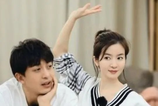 李佳航深夜喊话造谣者是怎么回事