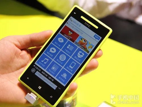 WP8双核强悍来袭 HTC 8X和8S现场体验
