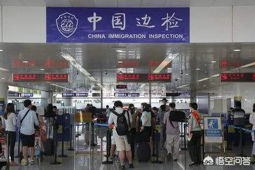 曾轶可发微博怼机场安检惹的沸沸扬扬，你在旅行途中遇到这样的经历吗？