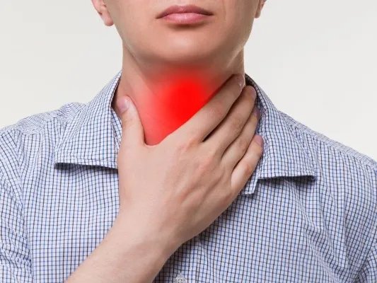 长喉结时有什么反应