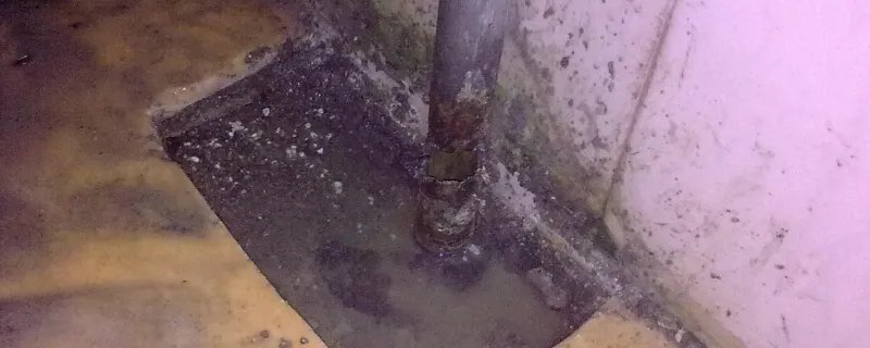 家里埋在地下的水管漏水怎么办