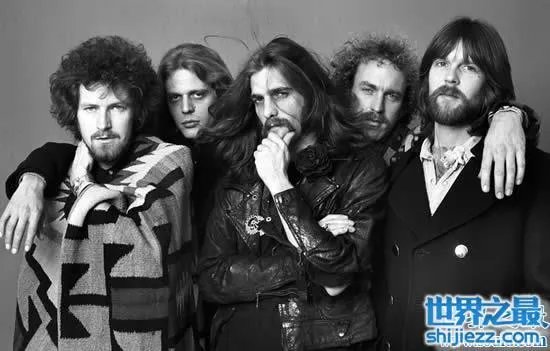 世界四大乐队，Beyond是摇滚乐坛领军团队 