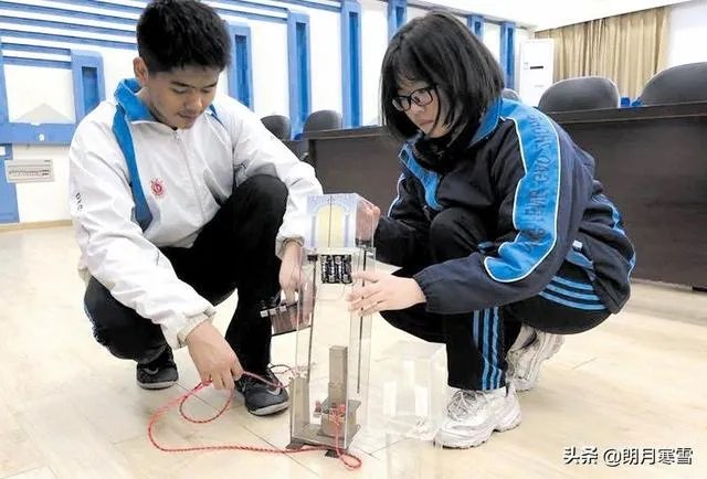 小学生研究癌症获奖遭质疑，一等奖撤销。青少年该不该搞科研？