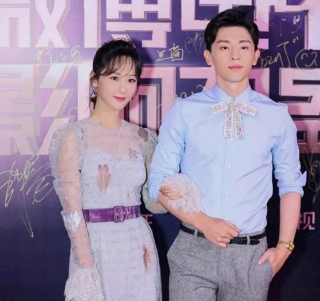 杨紫邓伦恋情坐实 网曝邓伦杨紫热恋