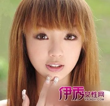 2018长直发刘海发型图片