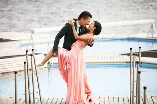 婚纱摄影拍照技巧揭秘  怎样拍出的婚纱照好看