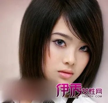 2018长直发刘海发型图片