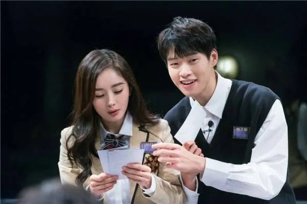 网友称杨幂陪魏大勋拍戏，那你陪对方做过什么事？