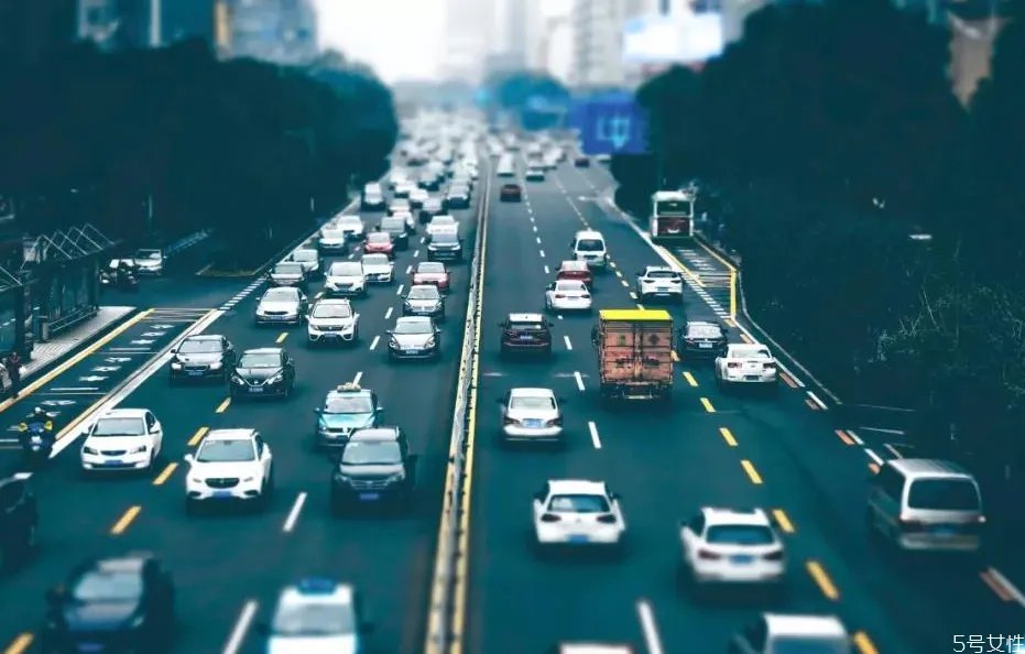 2021年元旦高速公路免费吗 2021年高速免费时间表