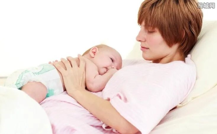 成人奶妈暗访 奶妈一个月收入多少钱