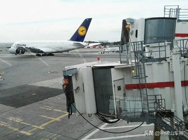 美国撤侨令执行的情况怎么样？