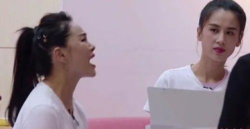 伊能静黄圣依张萌一组，三人刚训练就出现问题？