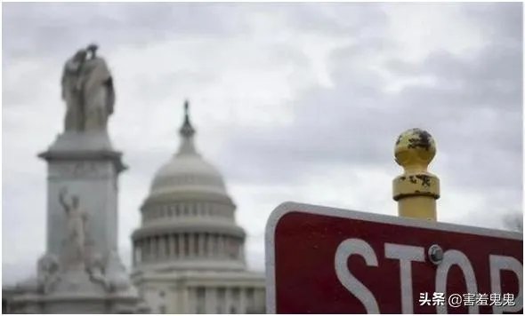 美国进入紧急状态的条件