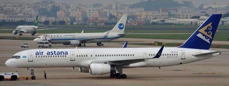 阿斯塔纳航空的飞机在厦门区域盘旋3小时后是否安全落地？