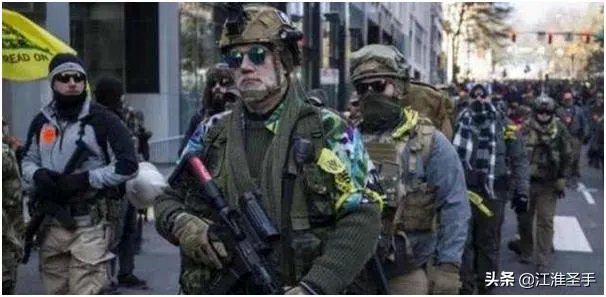 美国进入紧急状态的条件