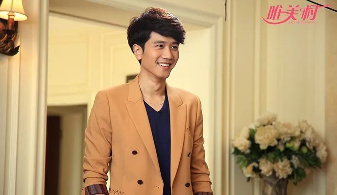 彭冠英女友是谁?和赵韩樱子绯闻真假