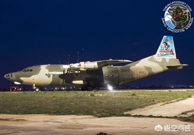 委内瑞拉正在进行军演，它的三军部队各有哪些主打军事装备？