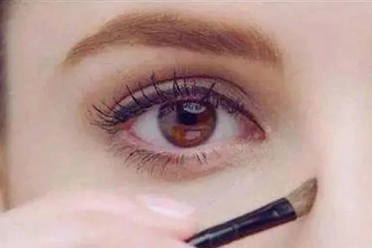 双眼皮分为哪几种类型图片