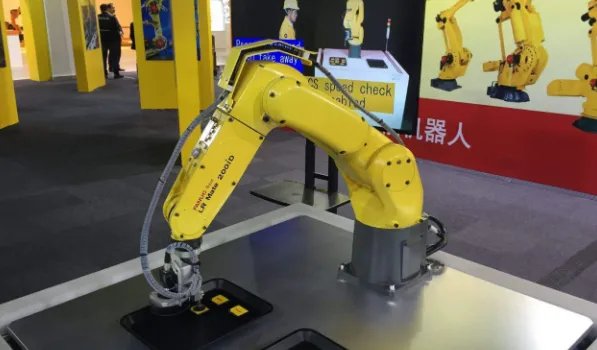 中国十大工业机器人公司排名