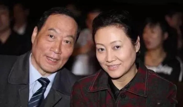 王丽云个人简历资料 女儿是车晓，前丈夫是谁