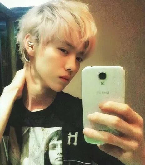 鹿晗出道前旧照是怎么回事 鹿晗出道前旧照曝光