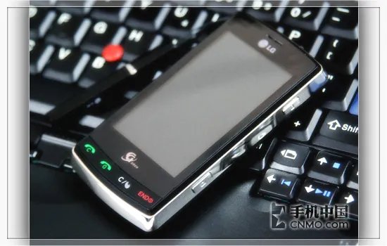 誓与伯爵争锋! LG双网双待KW838评测