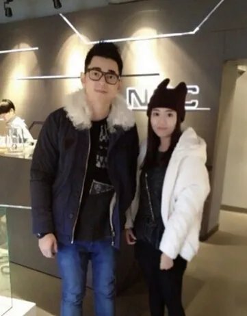 主持人李晨妻子赵琼曝光 妻子平安产子