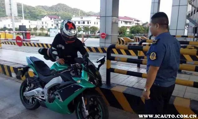 125排量的摩托车能上高速吗