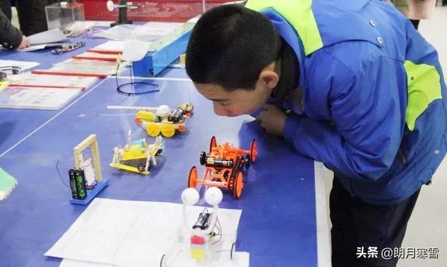 小学生研究癌症获奖遭质疑，一等奖撤销。青少年该不该搞科研？