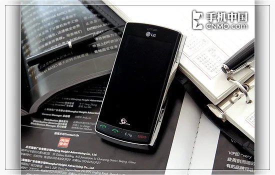 誓与伯爵争锋! LG双网双待KW838评测