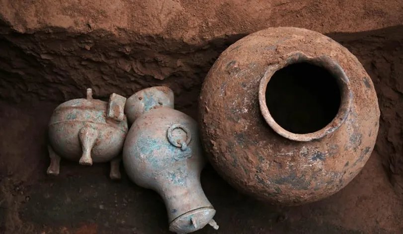 陕西发现2000多年前秦国古酒 味道如何?