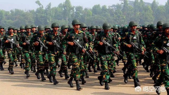 81式突击步枪有哪些优点？又有哪些缺点？